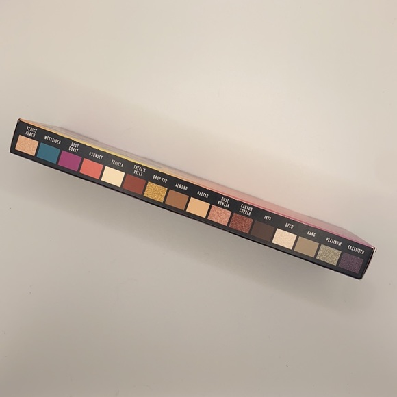 NWT Smashbox L.A. Cover Shot Eye Palette with Full-Size Black Gel Eyeliner - Picture 3 of 4